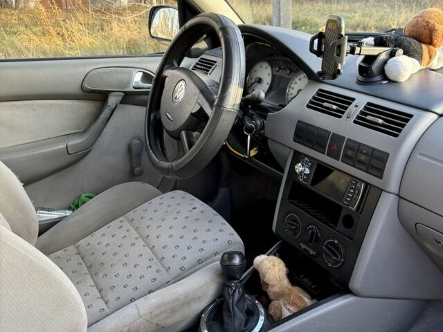 Білий Фольксваген Поінтер, об'ємом двигуна 1.8 л та пробігом 236 тис. км за 2499 $, фото 6 на Automoto.ua