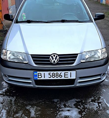 Серый Фольксваген Поинтер, объемом двигателя 1 л и пробегом 142 тыс. км за 2900 $, фото 1 на Automoto.ua