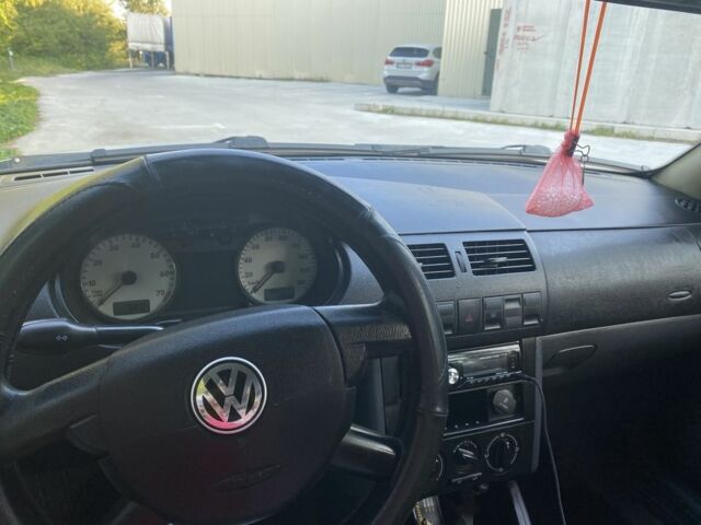 Сірий Фольксваген Поінтер, об'ємом двигуна 1 л та пробігом 188 тис. км за 2100 $, фото 3 на Automoto.ua