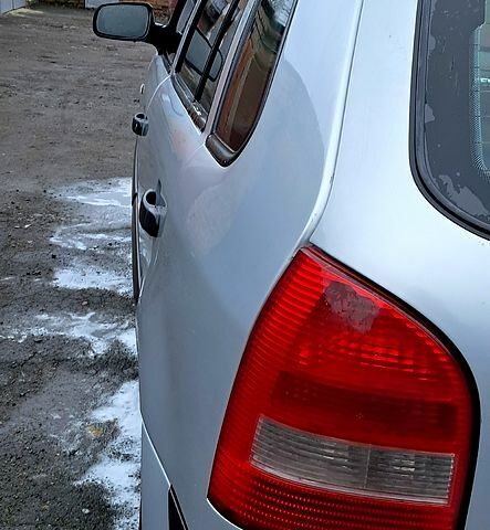 Серый Фольксваген Поинтер, объемом двигателя 1 л и пробегом 142 тыс. км за 2900 $, фото 3 на Automoto.ua