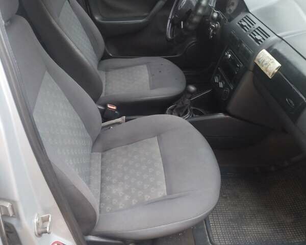 Серый Фольксваген Поинтер, объемом двигателя 1 л и пробегом 280 тыс. км за 2250 $, фото 8 на Automoto.ua