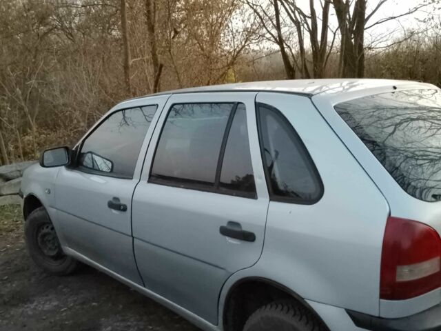 Серый Фольксваген Поинтер, объемом двигателя 1 л и пробегом 230 тыс. км за 1800 $, фото 3 на Automoto.ua