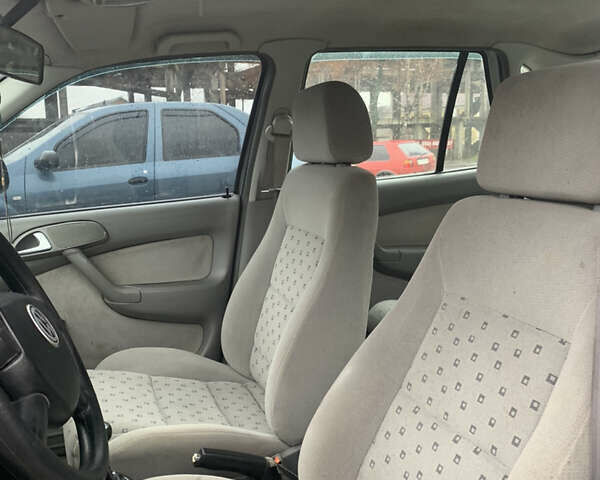 Серый Фольксваген Поинтер, объемом двигателя 1.8 л и пробегом 160 тыс. км за 3000 $, фото 5 на Automoto.ua