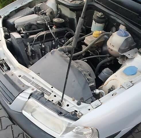 Серый Фольксваген Поинтер, объемом двигателя 1.8 л и пробегом 173 тыс. км за 3300 $, фото 6 на Automoto.ua