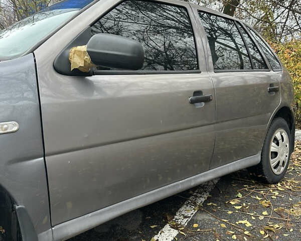 Серый Фольксваген Поинтер, объемом двигателя 1.8 л и пробегом 370 тыс. км за 2550 $, фото 11 на Automoto.ua