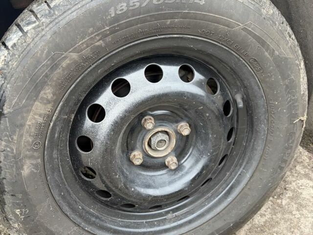 Серый Фольксваген Поинтер, объемом двигателя 1.8 л и пробегом 323 тыс. км за 3100 $, фото 8 на Automoto.ua