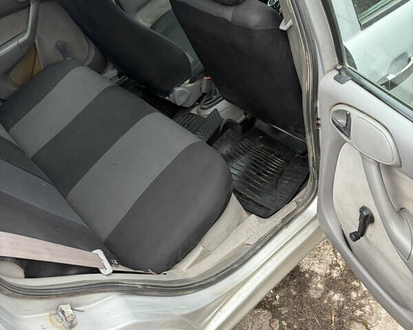 Сірий Фольксваген Поінтер, об'ємом двигуна 1.8 л та пробігом 323 тис. км за 2900 $, фото 10 на Automoto.ua