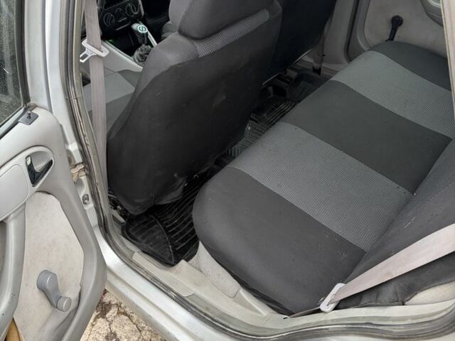 Серый Фольксваген Поинтер, объемом двигателя 1.8 л и пробегом 323 тыс. км за 3100 $, фото 13 на Automoto.ua