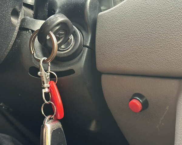 Серый Фольксваген Поинтер, объемом двигателя 1.8 л и пробегом 370 тыс. км за 2550 $, фото 25 на Automoto.ua