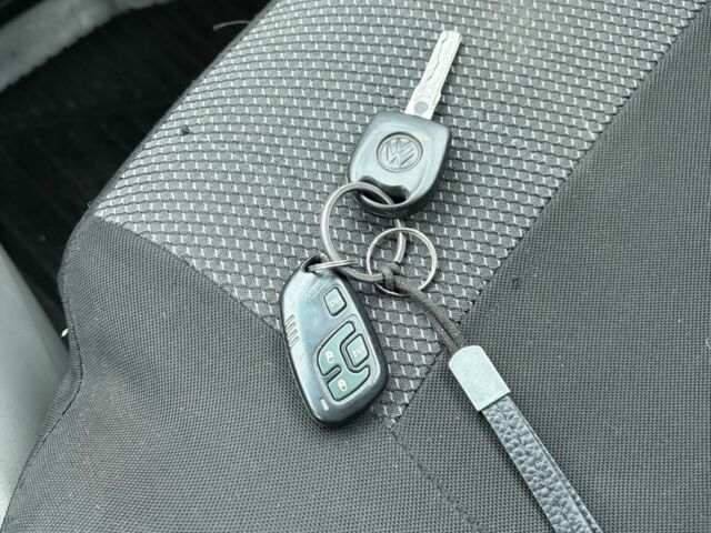 Серый Фольксваген Поинтер, объемом двигателя 1.8 л и пробегом 323 тыс. км за 3100 $, фото 17 на Automoto.ua