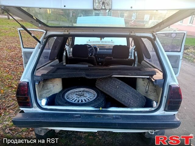 Белый Фольксваген Поло, объемом двигателя 1 л и пробегом 316 тыс. км за 600 $, фото 7 на Automoto.ua