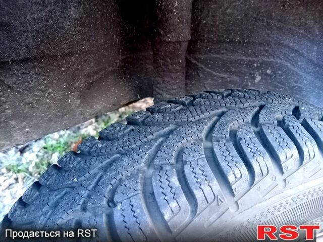 Белый Фольксваген Поло, объемом двигателя 1 л и пробегом 316 тыс. км за 600 $, фото 9 на Automoto.ua