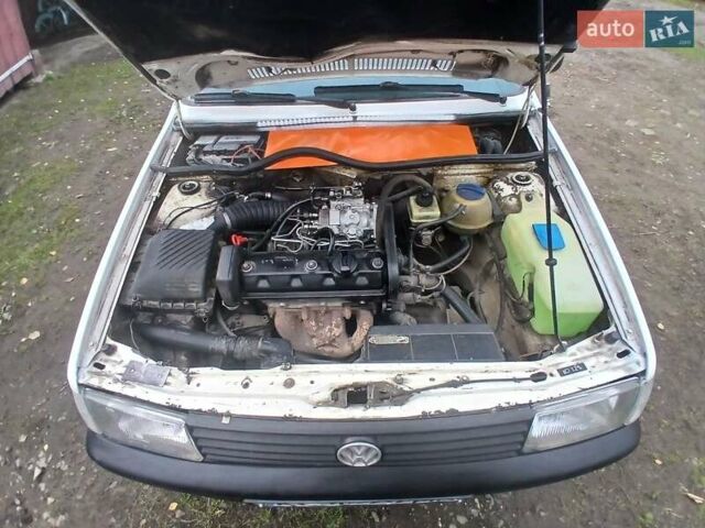 Белый Фольксваген Поло, объемом двигателя 1.4 л и пробегом 288 тыс. км за 1500 $, фото 5 на Automoto.ua