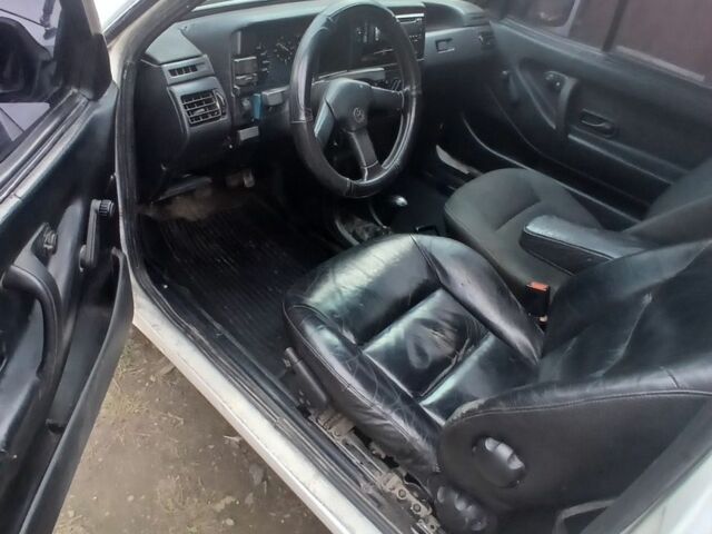 Белый Фольксваген Поло, объемом двигателя 1.4 л и пробегом 288 тыс. км за 1500 $, фото 8 на Automoto.ua