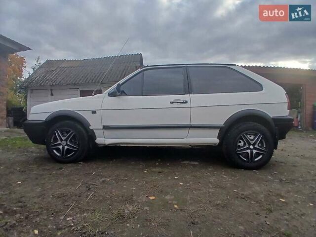 Белый Фольксваген Поло, объемом двигателя 1.4 л и пробегом 288 тыс. км за 1500 $, фото 8 на Automoto.ua