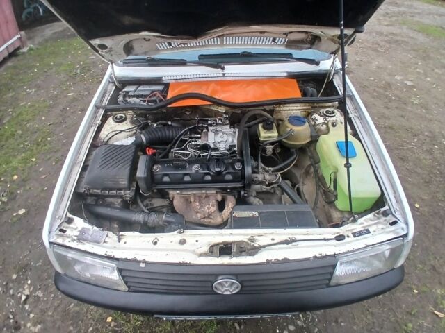 Белый Фольксваген Поло, объемом двигателя 1.4 л и пробегом 288 тыс. км за 1500 $, фото 6 на Automoto.ua