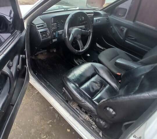 Белый Фольксваген Поло, объемом двигателя 1.4 л и пробегом 288 тыс. км за 1500 $, фото 7 на Automoto.ua