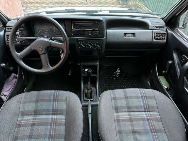 Білий Фольксваген Поло, об'ємом двигуна 1.4 л та пробігом 280 тис. км за 2300 $, фото 5 на Automoto.ua