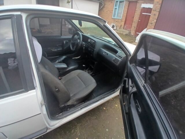 Белый Фольксваген Поло, объемом двигателя 1.4 л и пробегом 288 тыс. км за 1500 $, фото 7 на Automoto.ua