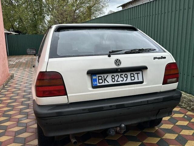 Білий Фольксваген Поло, об'ємом двигуна 1.4 л та пробігом 280 тис. км за 2300 $, фото 3 на Automoto.ua