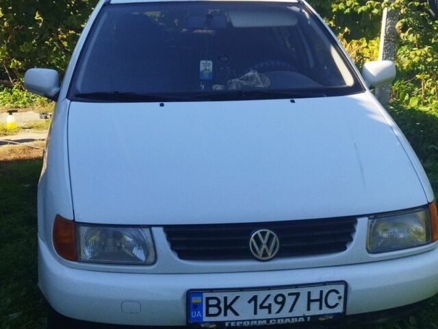 Белый Фольксваген Поло, объемом двигателя 1.4 л и пробегом 250 тыс. км за 2100 $, фото 5 на Automoto.ua
