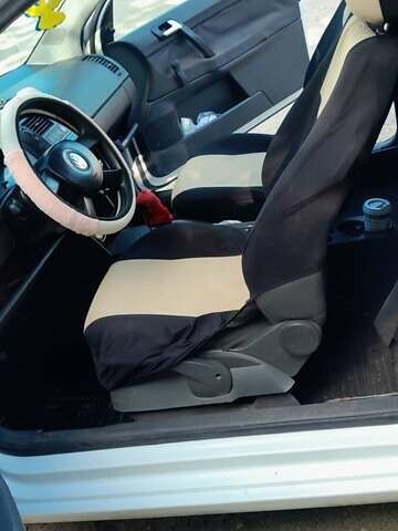 Белый Фольксваген Поло, объемом двигателя 1.9 л и пробегом 207 тыс. км за 4000 $, фото 1 на Automoto.ua