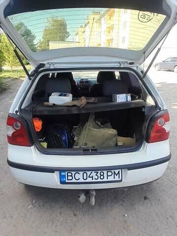 Белый Фольксваген Поло, объемом двигателя 1.9 л и пробегом 207 тыс. км за 4000 $, фото 2 на Automoto.ua