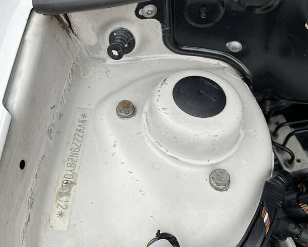 Белый Фольксваген Поло, объемом двигателя 1.2 л и пробегом 169 тыс. км за 3100 $, фото 23 на Automoto.ua