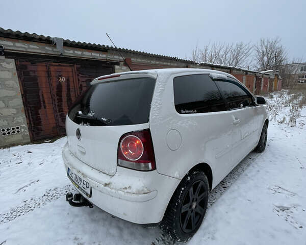 Белый Фольксваген Поло, объемом двигателя 1.2 л и пробегом 169 тыс. км за 3100 $, фото 1 на Automoto.ua