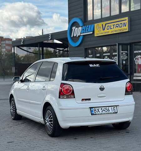 Белый Фольксваген Поло, объемом двигателя 1.6 л и пробегом 208 тыс. км за 6000 $, фото 3 на Automoto.ua