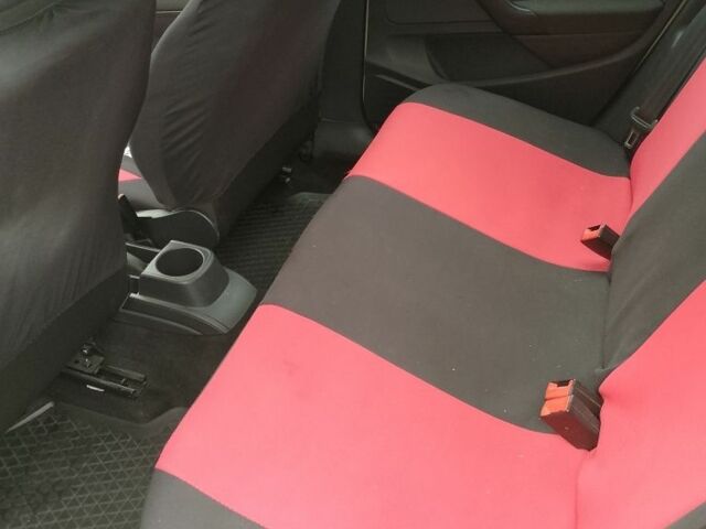 Белый Фольксваген Поло, объемом двигателя 1.2 л и пробегом 134 тыс. км за 7000 $, фото 2 на Automoto.ua