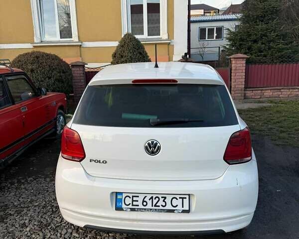 Білий Фольксваген Поло, об'ємом двигуна 1.2 л та пробігом 195 тис. км за 5700 $, фото 3 на Automoto.ua