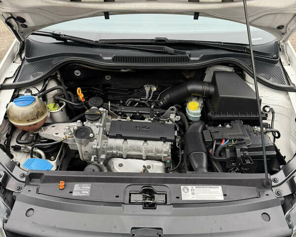 Білий Фольксваген Поло, об'ємом двигуна 1.2 л та пробігом 144 тис. км за 7100 $, фото 46 на Automoto.ua