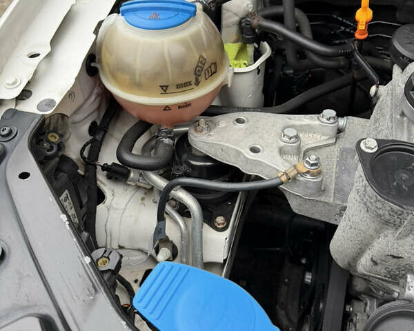 Білий Фольксваген Поло, об'ємом двигуна 1.2 л та пробігом 144 тис. км за 7100 $, фото 42 на Automoto.ua