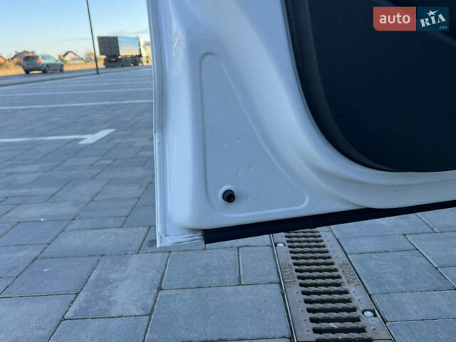 Белый Фольксваген Поло, объемом двигателя 1.4 л и пробегом 136 тыс. км за 10650 $, фото 135 на Automoto.ua