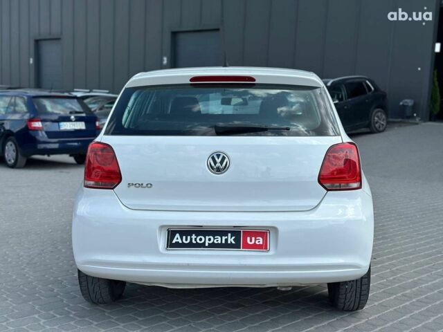 Белый Фольксваген Поло, объемом двигателя 1.2 л и пробегом 211 тыс. км за 6590 $, фото 6 на Automoto.ua