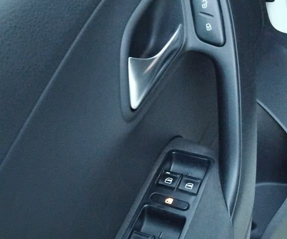 Белый Фольксваген Поло, объемом двигателя 1.4 л и пробегом 200 тыс. км за 6500 $, фото 9 на Automoto.ua