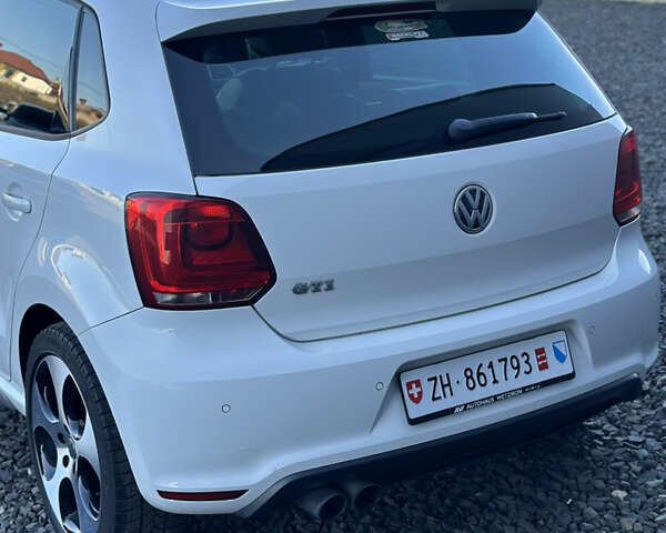 Белый Фольксваген Поло, объемом двигателя 1.4 л и пробегом 211 тыс. км за 10450 $, фото 7 на Automoto.ua