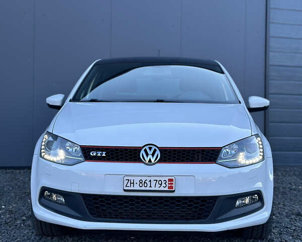 Белый Фольксваген Поло, объемом двигателя 1.4 л и пробегом 211 тыс. км за 10450 $, фото 3 на Automoto.ua