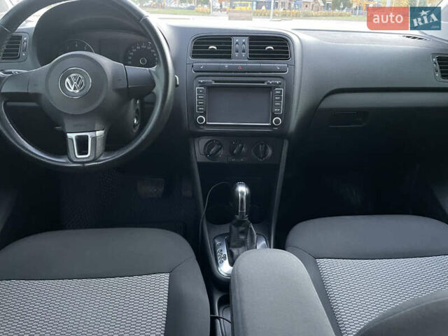 Белый Фольксваген Поло, объемом двигателя 1.39 л и пробегом 160 тыс. км за 5350 $, фото 17 на Automoto.ua