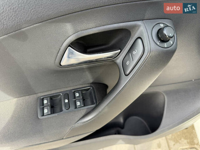 Белый Фольксваген Поло, объемом двигателя 1.39 л и пробегом 441 тыс. км за 6999 $, фото 26 на Automoto.ua