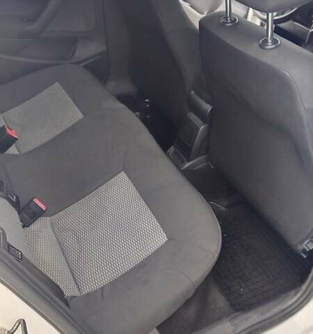 Белый Фольксваген Поло, объемом двигателя 1.39 л и пробегом 175 тыс. км за 7500 $, фото 3 на Automoto.ua