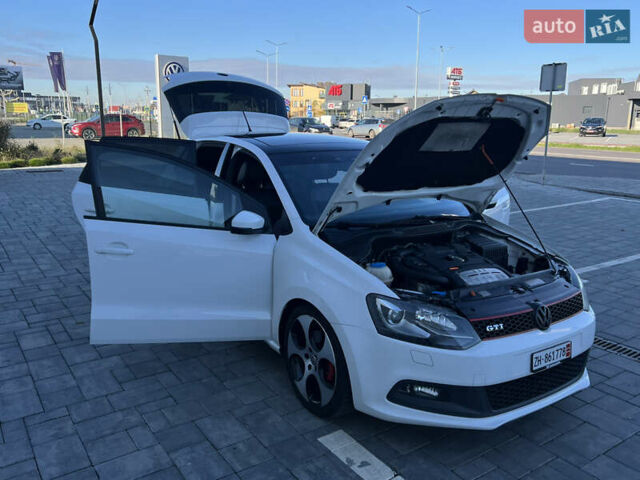 Белый Фольксваген Поло, объемом двигателя 1.4 л и пробегом 136 тыс. км за 10650 $, фото 145 на Automoto.ua