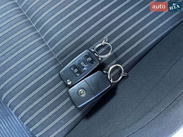Белый Фольксваген Поло, объемом двигателя 1.6 л и пробегом 212 тыс. км за 6969 $, фото 13 на Automoto.ua
