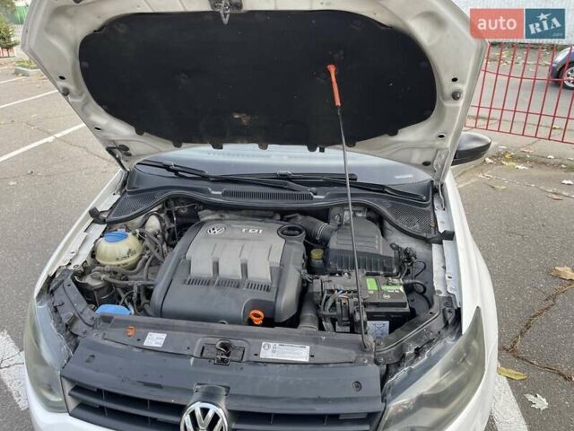 Белый Фольксваген Поло, объемом двигателя 1.2 л и пробегом 209 тыс. км за 6350 $, фото 21 на Automoto.ua