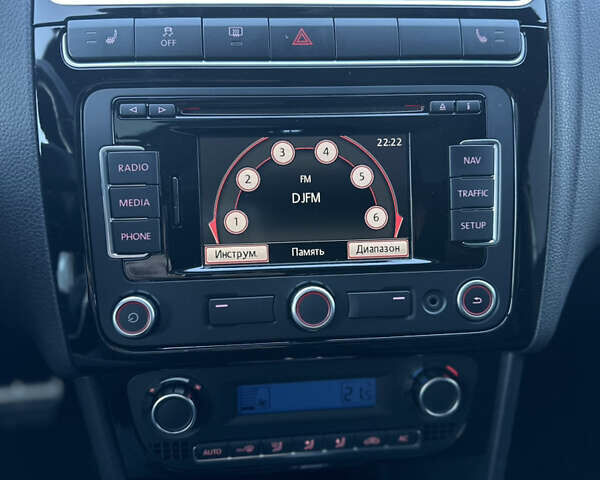 Белый Фольксваген Поло, объемом двигателя 1.4 л и пробегом 211 тыс. км за 10450 $, фото 17 на Automoto.ua