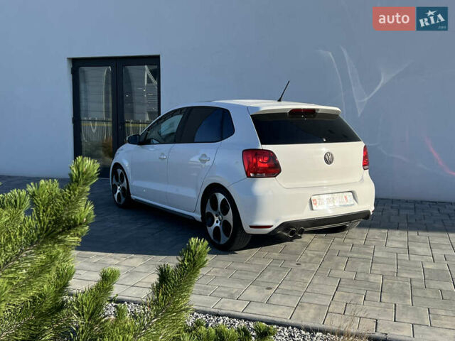 Белый Фольксваген Поло, объемом двигателя 1.4 л и пробегом 136 тыс. км за 10650 $, фото 176 на Automoto.ua
