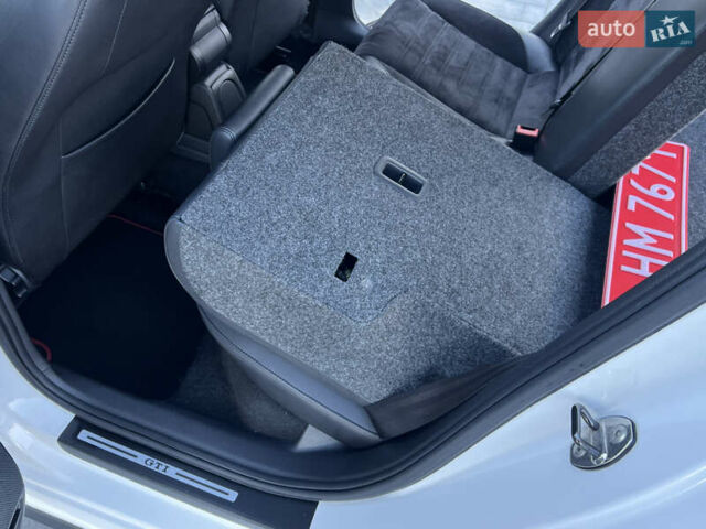 Белый Фольксваген Поло, объемом двигателя 1.4 л и пробегом 136 тыс. км за 10650 $, фото 92 на Automoto.ua