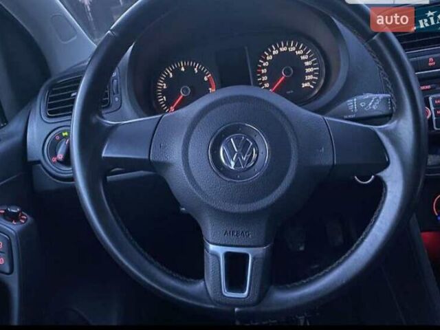 Белый Фольксваген Поло, объемом двигателя 1.39 л и пробегом 140 тыс. км за 6200 $, фото 4 на Automoto.ua