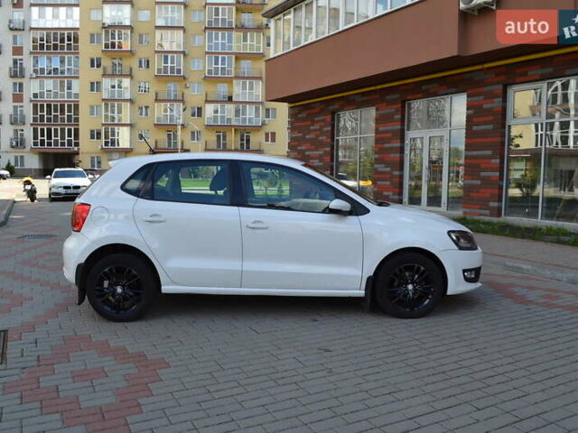 Білий Фольксваген Поло, об'ємом двигуна 1.4 л та пробігом 211 тис. км за 7500 $, фото 4 на Automoto.ua
